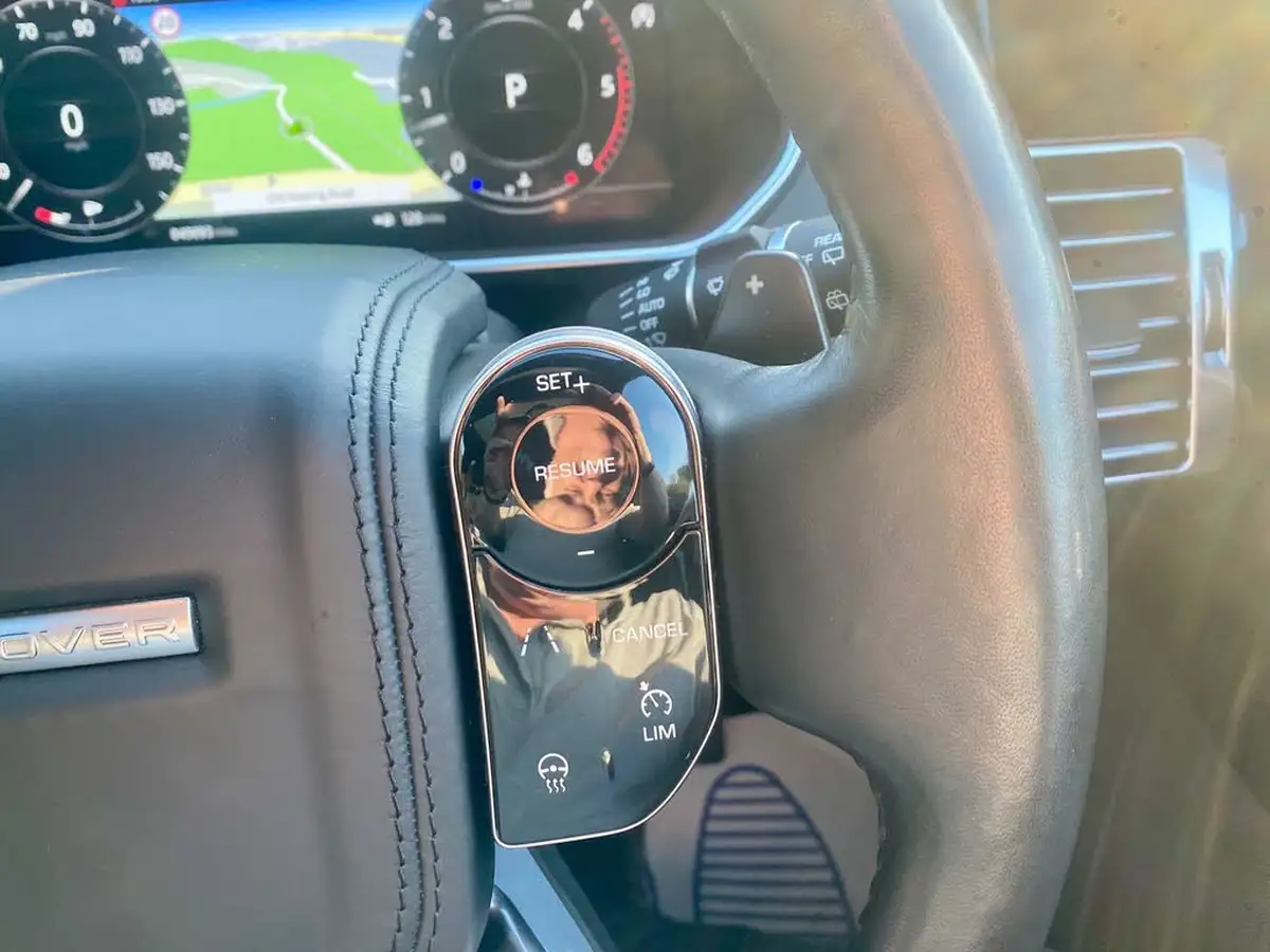 2018-land-rover-range-rover-30-sd-v6-vogue-big-42