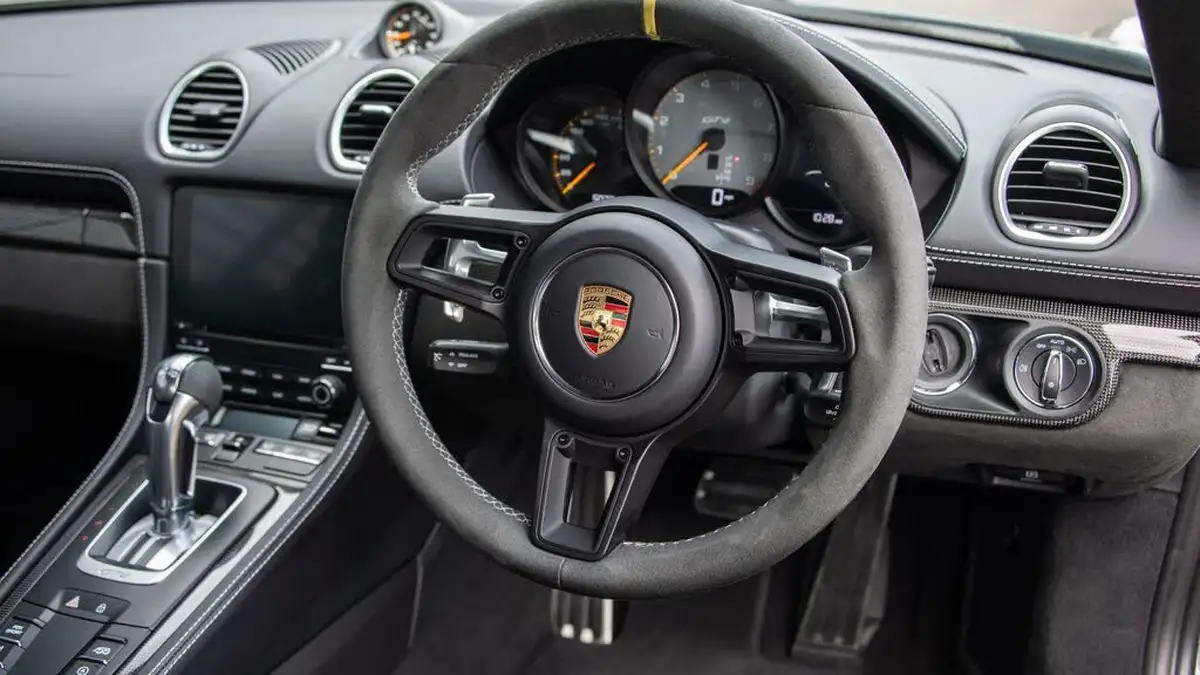 2023-porsche-cayman-718-40-cayman-gt4-pdk-big-43