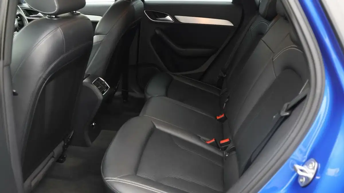 2018-audi-q3-14-tfsi-s-line-edition-tronic-big-15