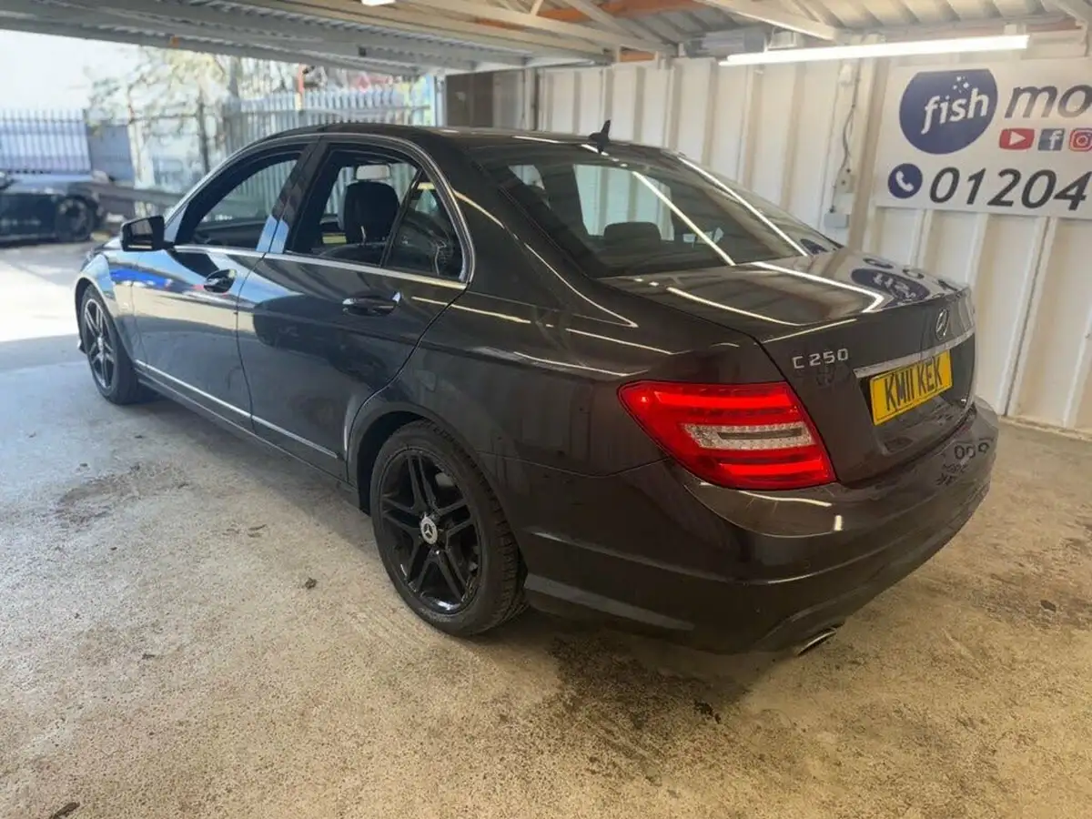 2011-mercedes-benz-c-class-21td-c250-cdi-sport-21cdi-blue-f-saloon-4d-7g-tronic-big-10