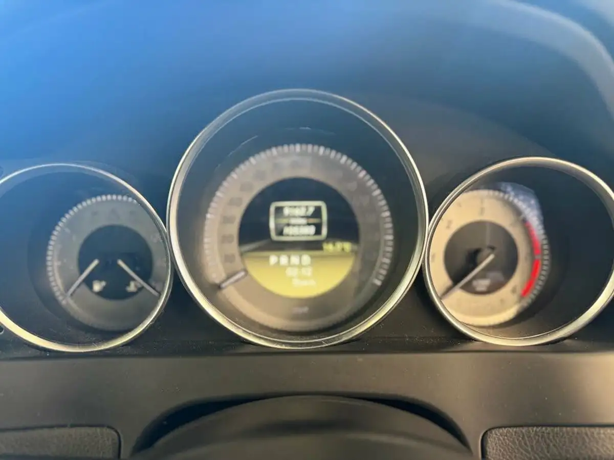 2011-mercedes-benz-c-class-21td-c250-cdi-sport-21cdi-blue-f-saloon-4d-7g-tronic-big-36