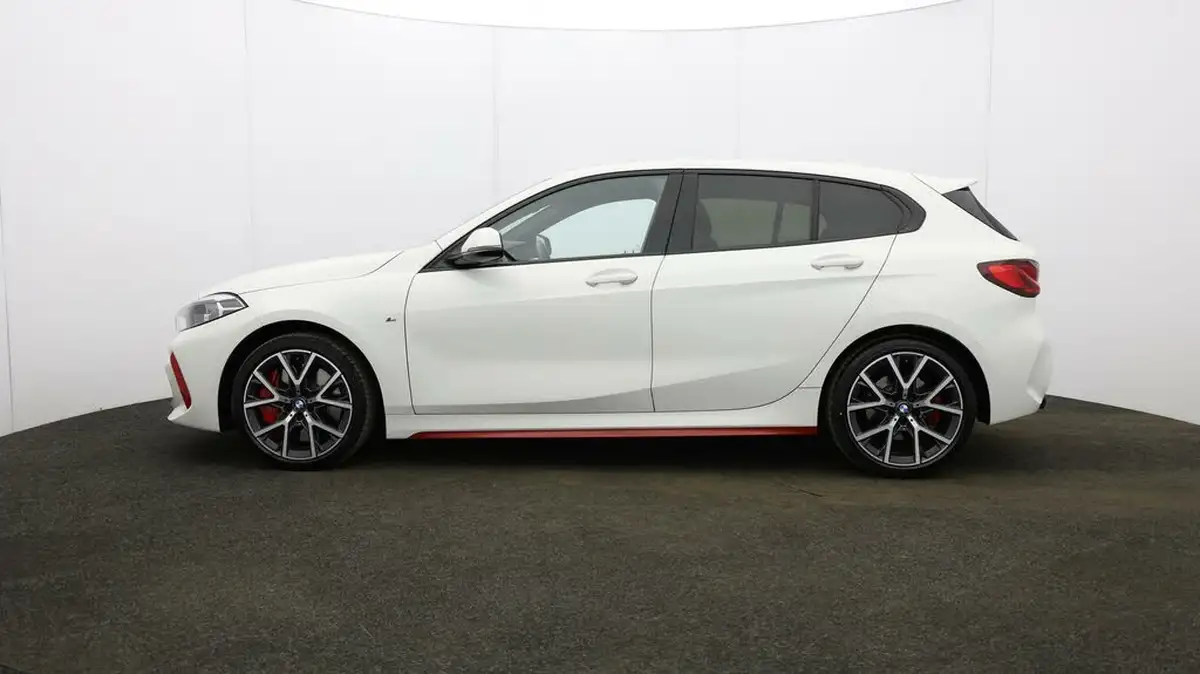 2024-bmw-1-series-20-128ti-lcp-big-3