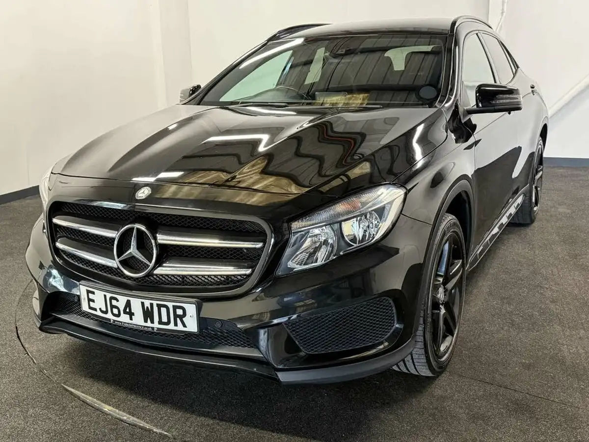 2015-mercedes-benz-gla-class-20-amg-line-big-0