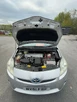 2011-toyota-prius-small-29