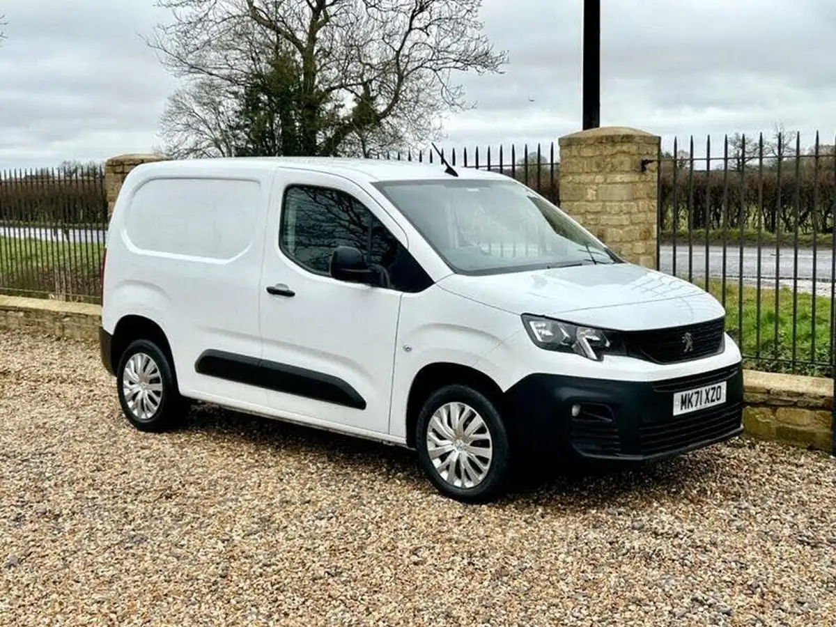 2021-peugeot-partner-15-bluehdi-1000-professional-premium-100pseu6d-big-1