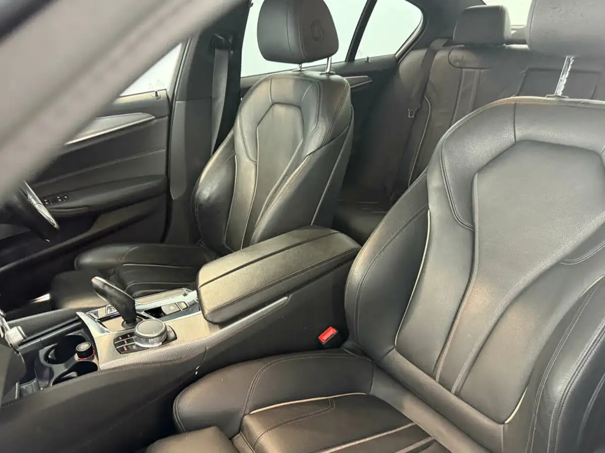 2018-bmw-5-series-20-520i-m-sport-ss-saloon-4d-big-20