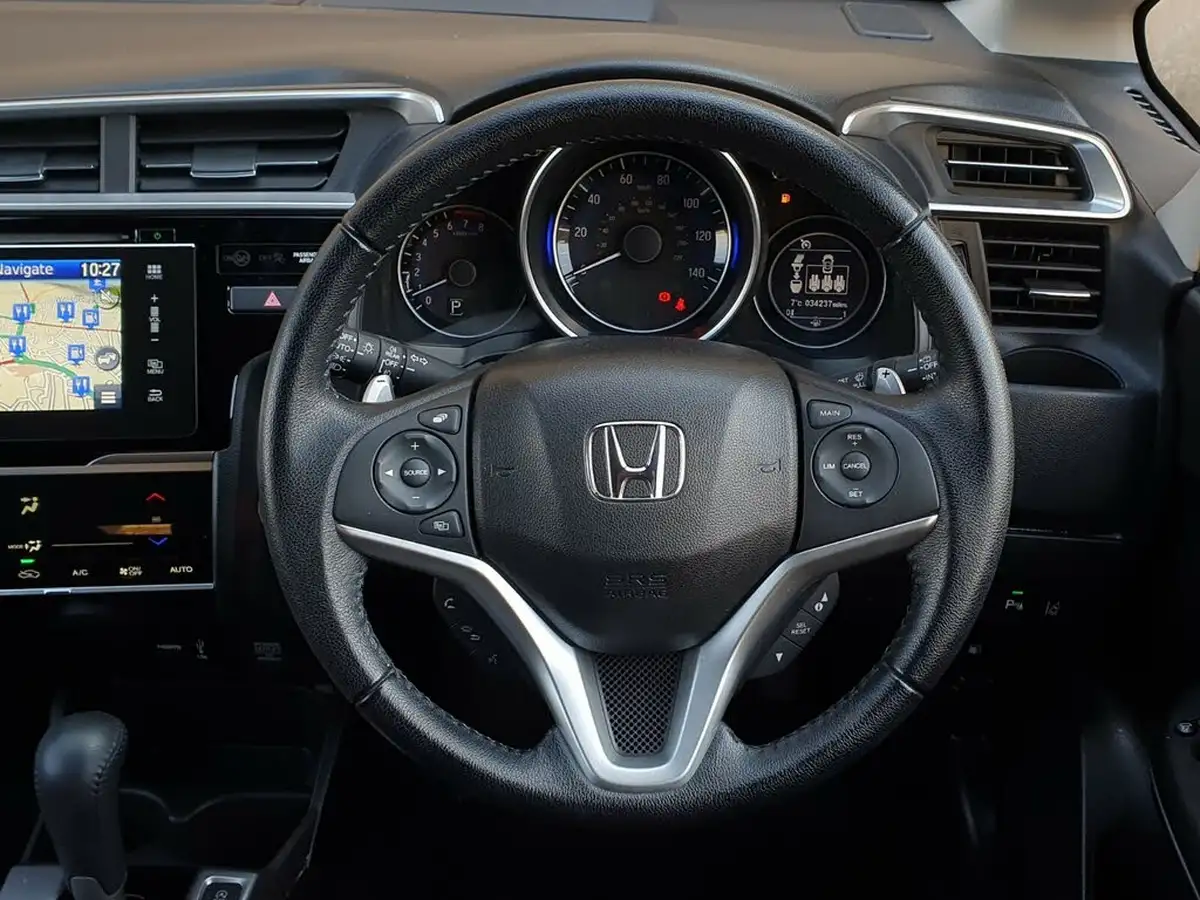 2019-honda-jazz-13-i-vtec-ex-navi-cvt-big-14