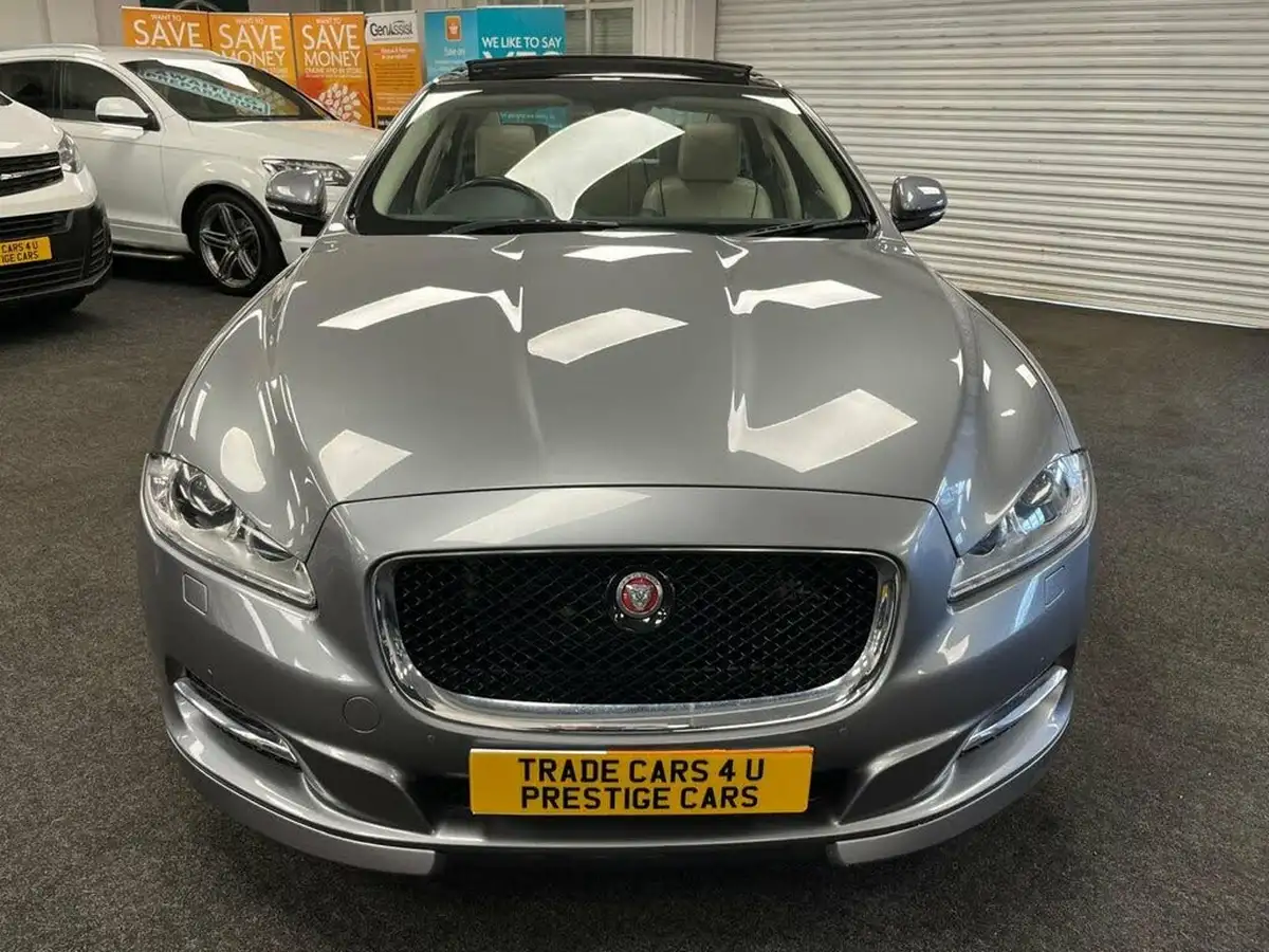 2014-jaguar-xj-series-30td-xj-portfolio-swb-auto-big-12