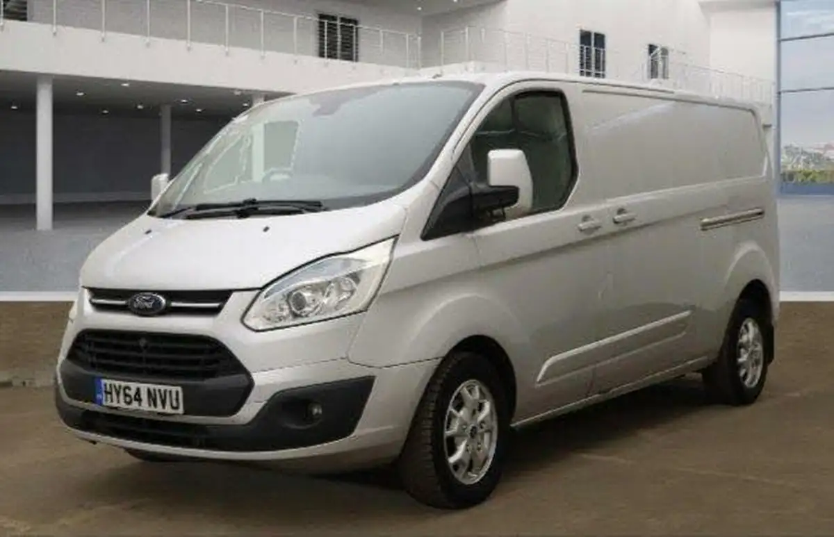2014-ford-transit-custom-22tdci-290-l2h1-limited-125ps-panel-van-big-1