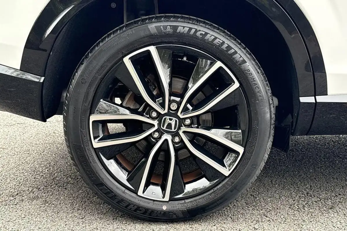 2022-honda-hr-v-15-i-mmd-advance-big-19