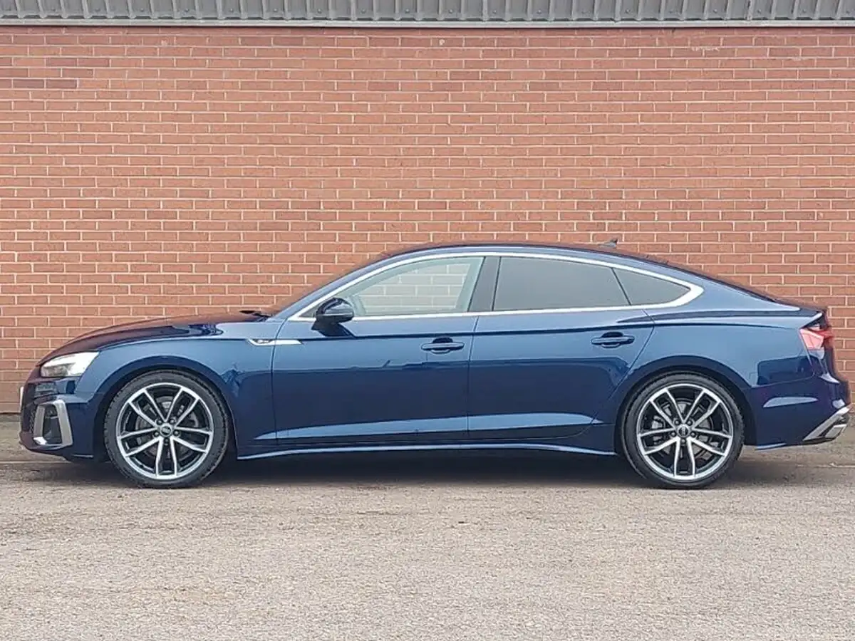 2023-audi-a5-20-35-tfsi-s-line-sportback-5d-big-3
