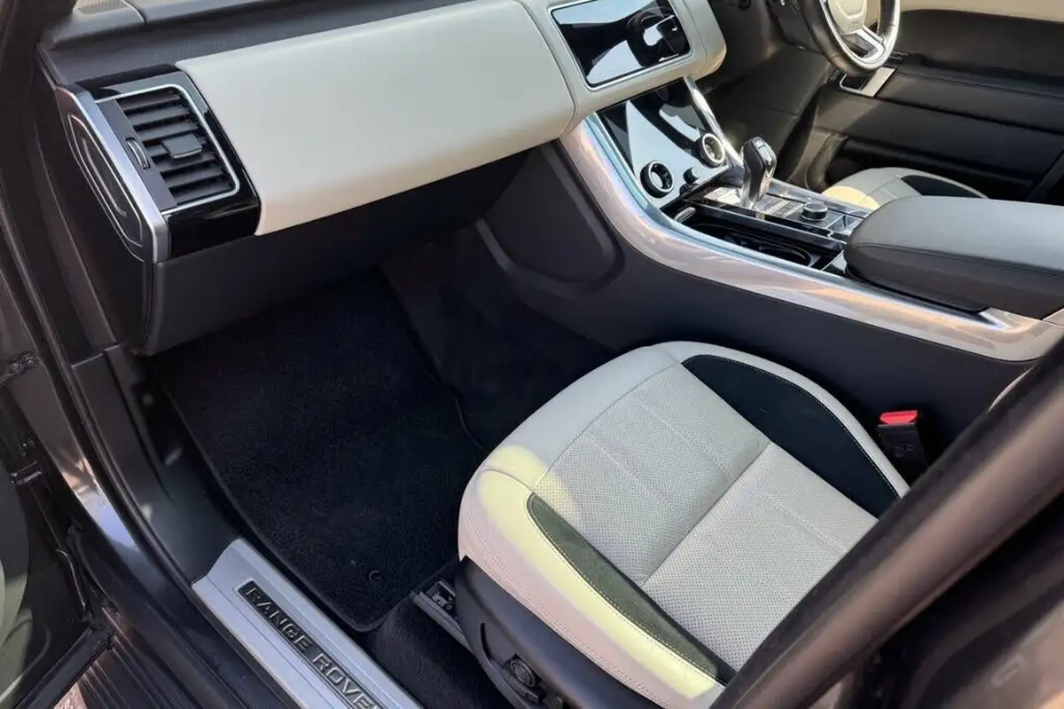 2020-land-rover-range-rover-sport-20-p400e-hse-dynamic-big-33