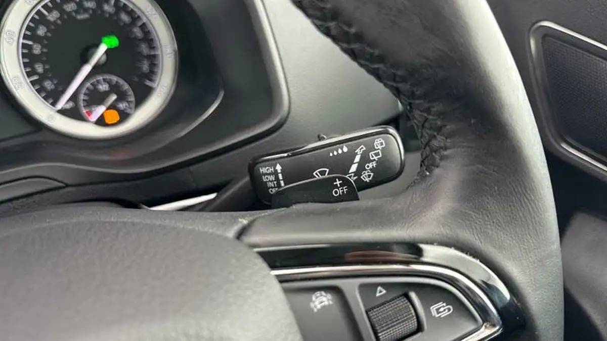 2019-skoda-karoq-15-tsi-se-l-dsg-big-11