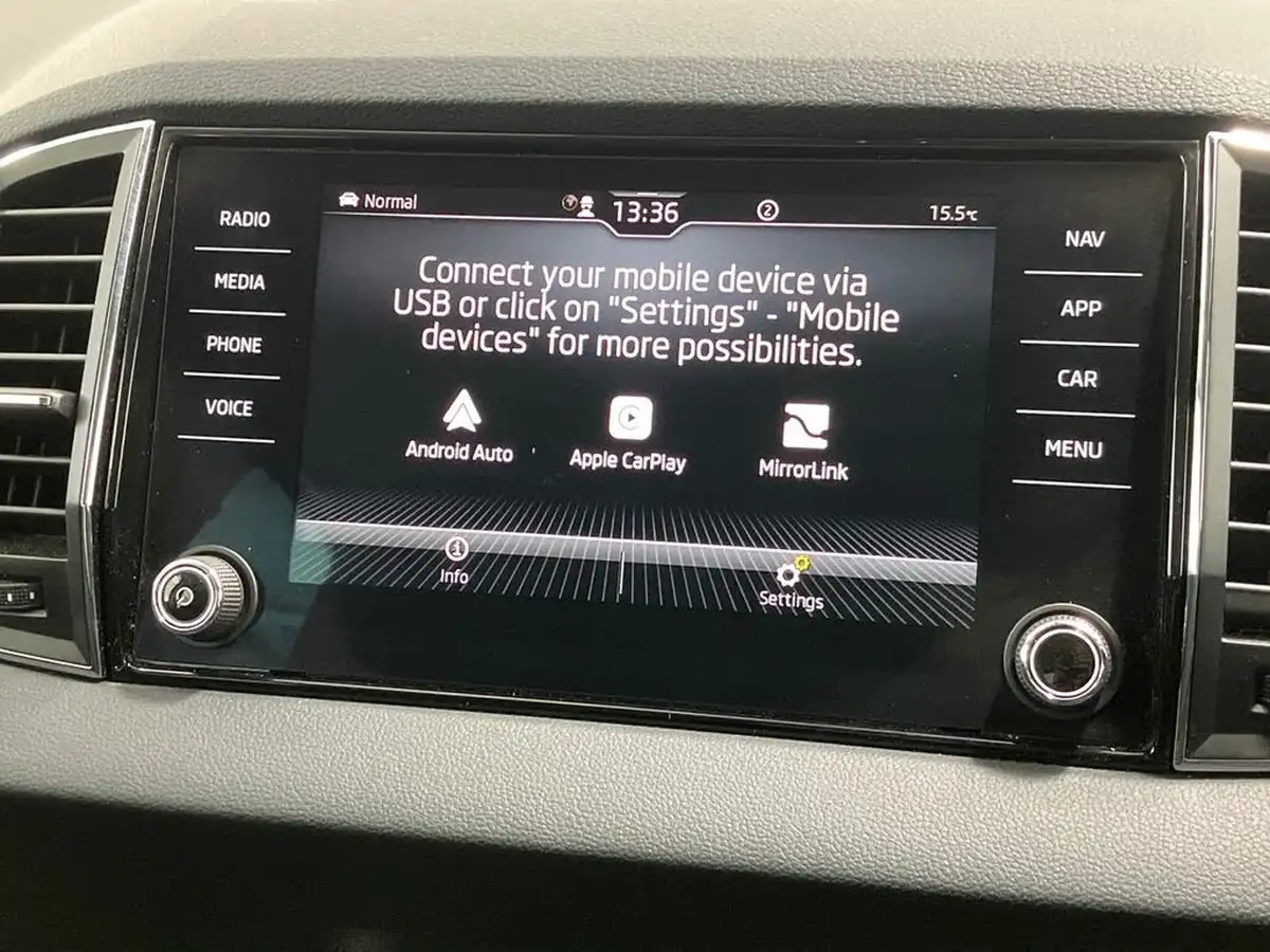 2022-skoda-karoq-10-tsi-se-l-big-25