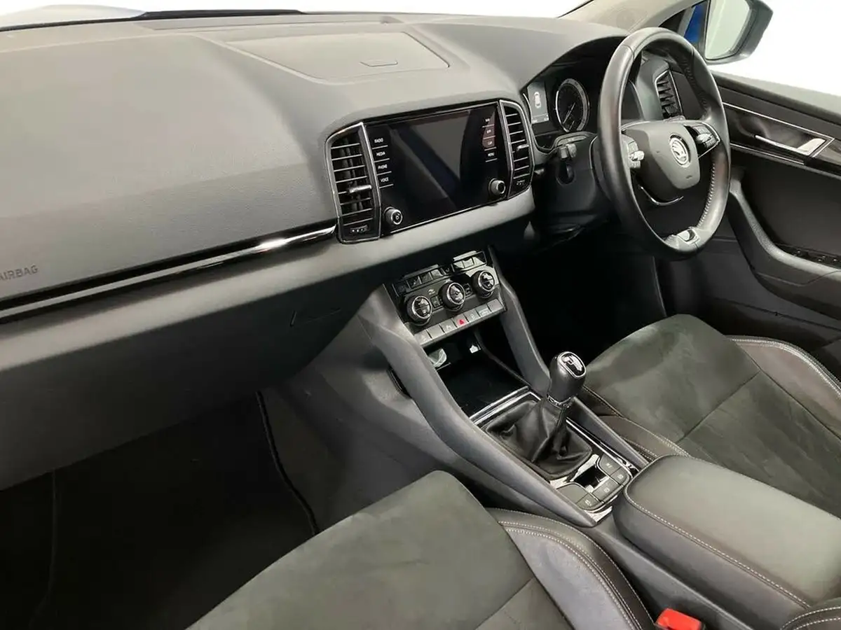 2022-skoda-karoq-10-tsi-se-l-big-5