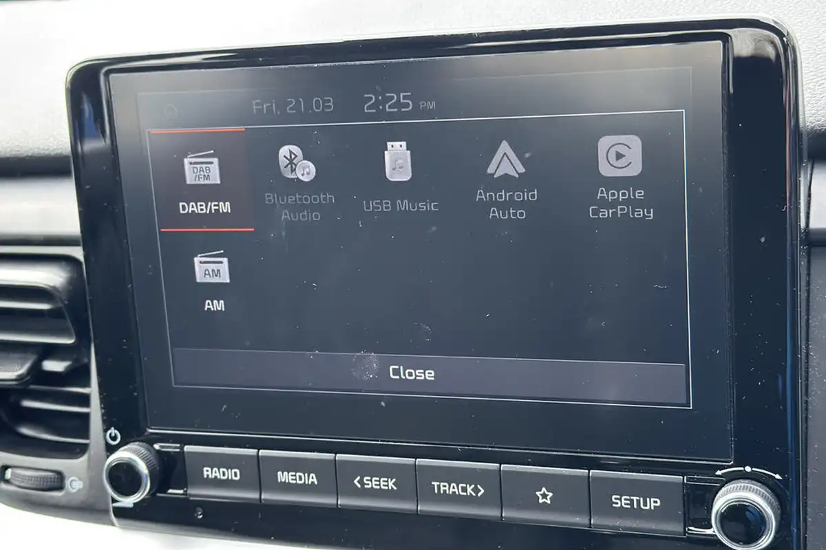 2022-kia-stonic-10-t-gdi-2-dct-big-23