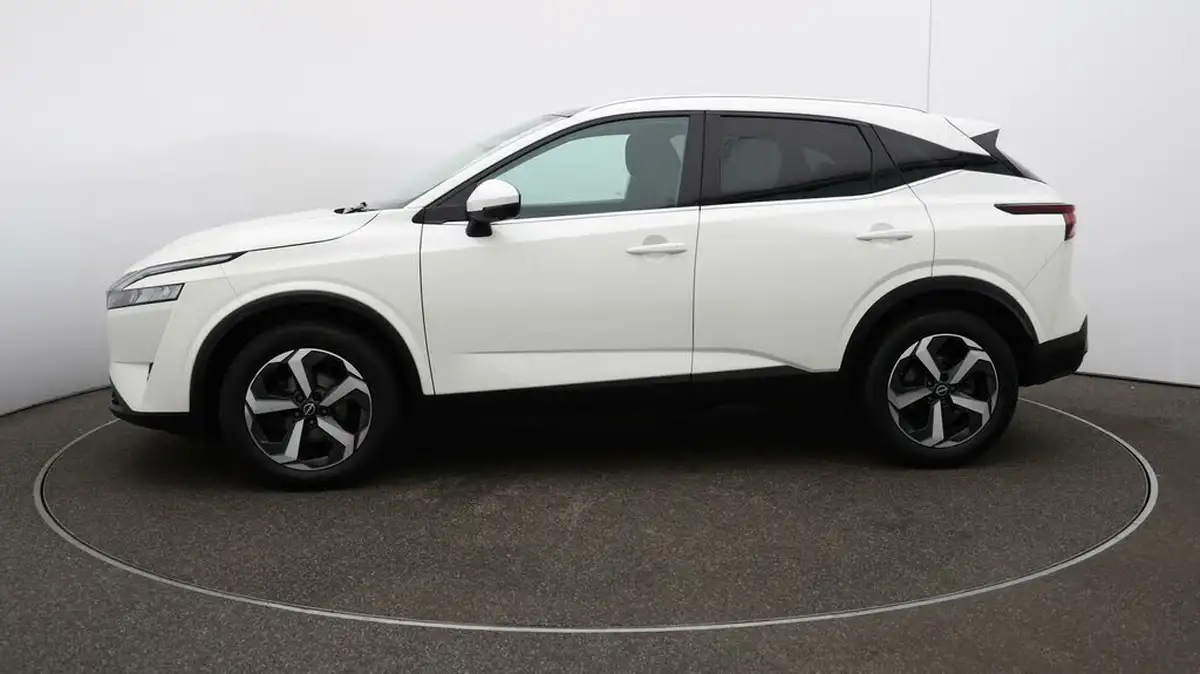 2022-nissan-qashqai-13-dig-t-n-connecta-140ps-big-4