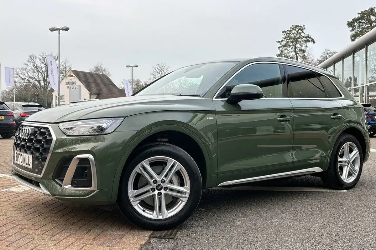 2023-audi-q5-20-50-tfsi-e-s-line-station-wagon-big-9