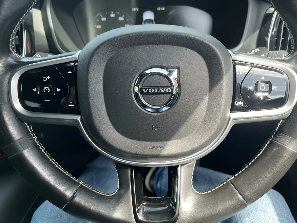 2021-volvo-v60-20-t6-r-design-340bhp-big-5