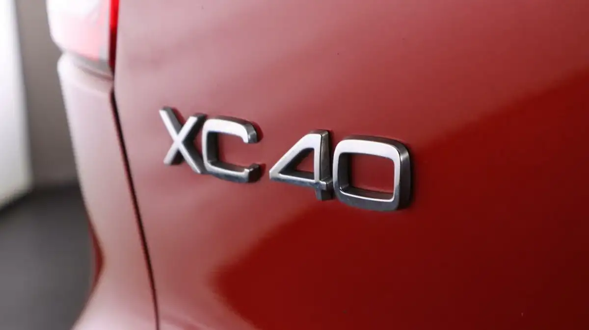 2021-volvo-xc40-20-b4-inscription-pro-194bhp-awd-auto-big-21