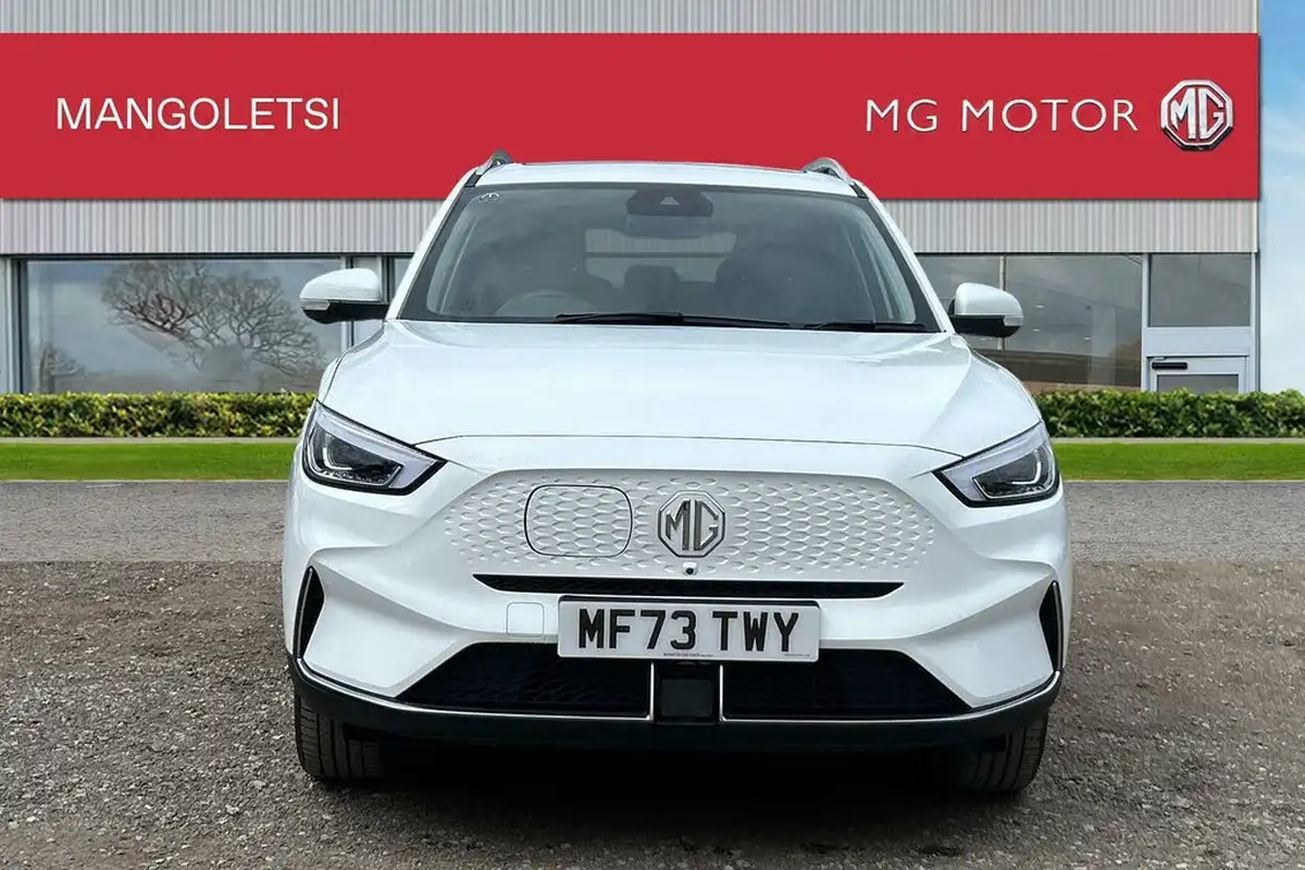 2024-mg-zs-suv-e-trophy-connect-ev-156ps-long-range-big-7