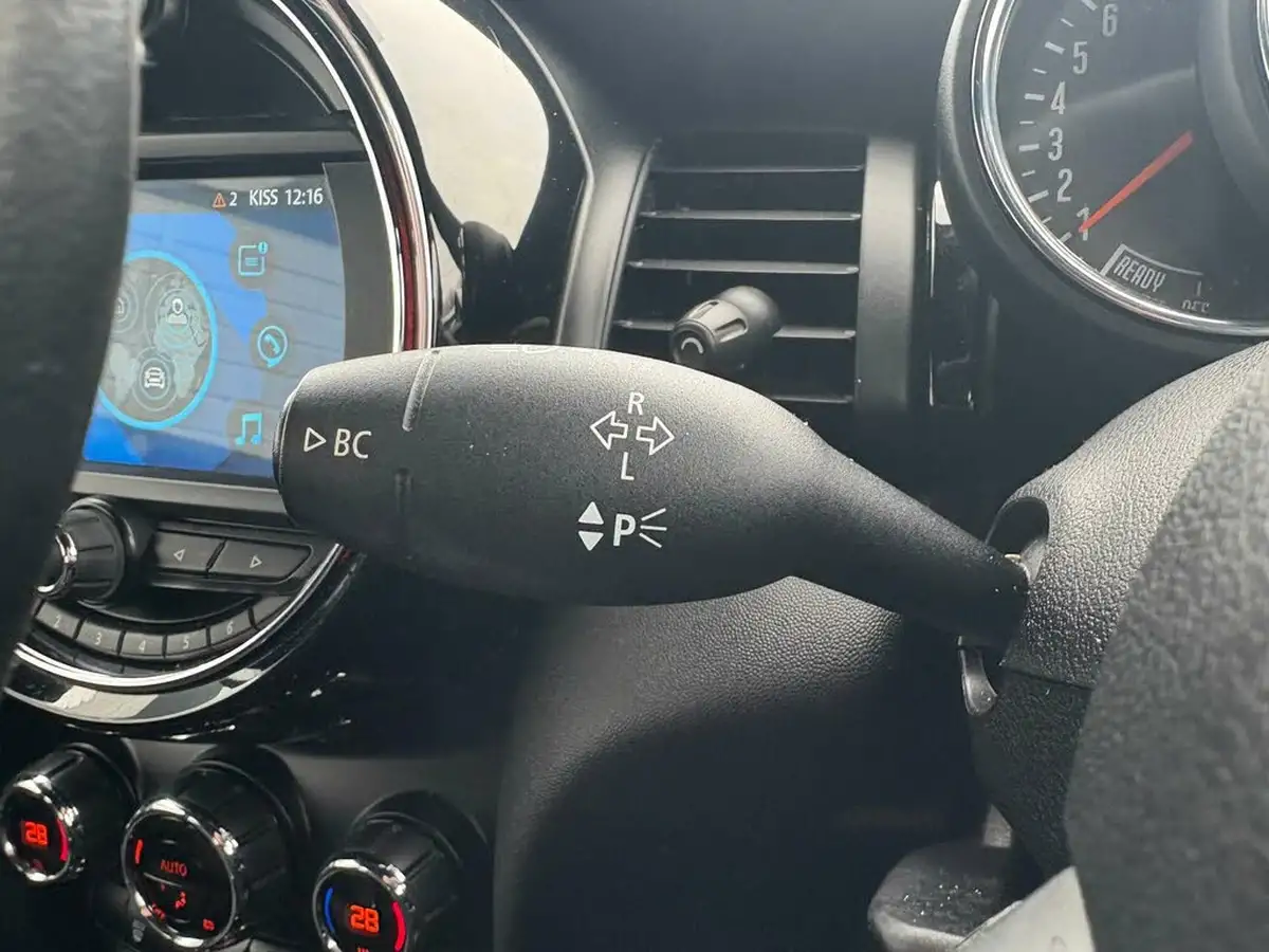 2018-mini-cooper-15-cooper-series-ii-ss-hatchback-3d-big-28