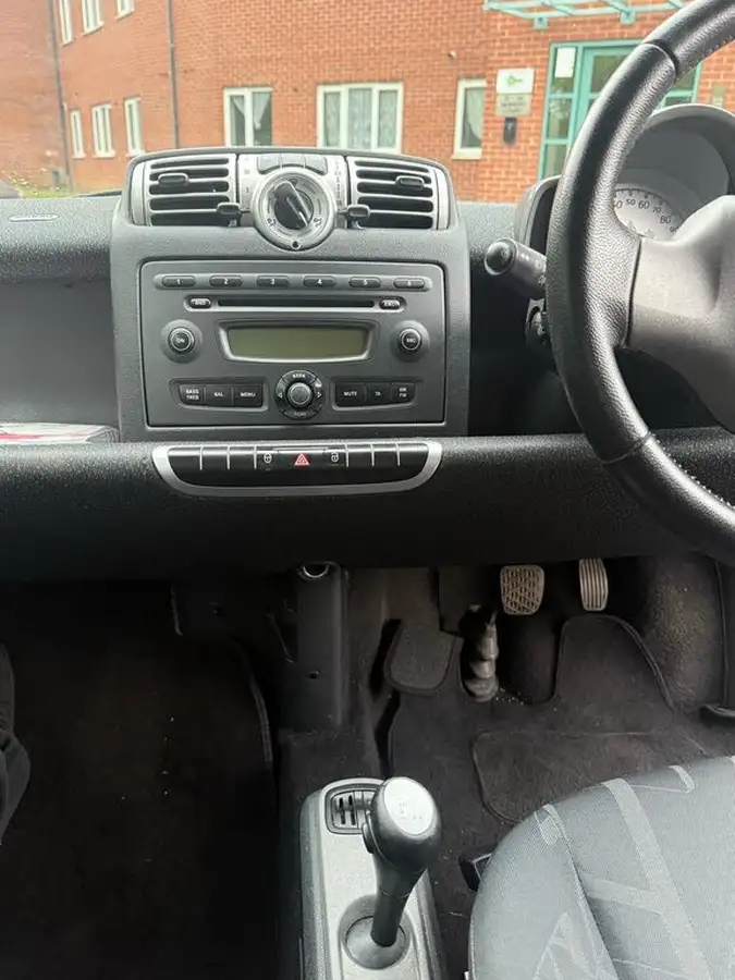 2009-smart-fortwo-10-passion-71bhp-coupe-big-8