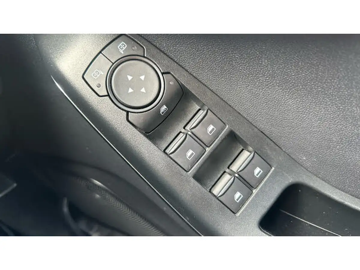 2023-ford-fiesta-15t-st-3-big-28