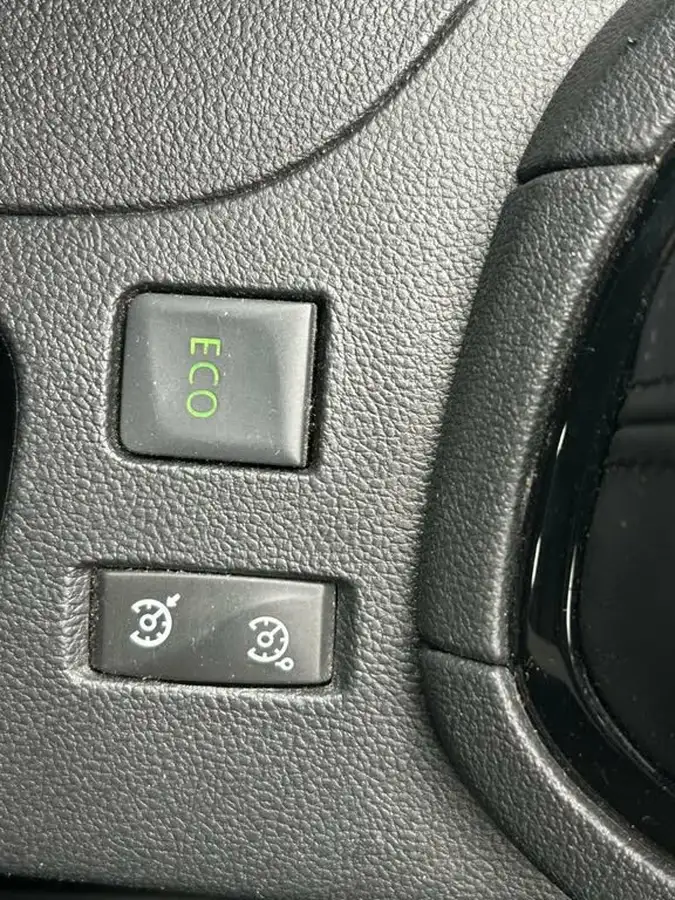 2016-renault-clio-15dci-dynamique-nav-ss-energy-big-15