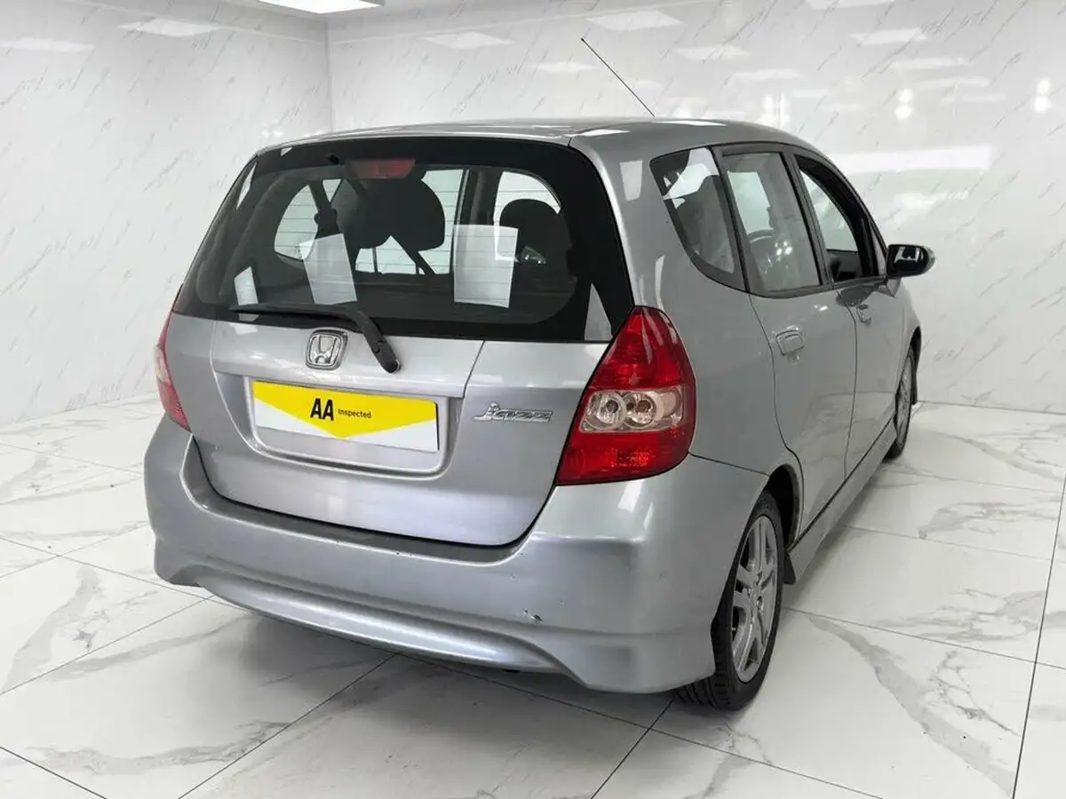 2007-honda-jazz-14-sport-big-8