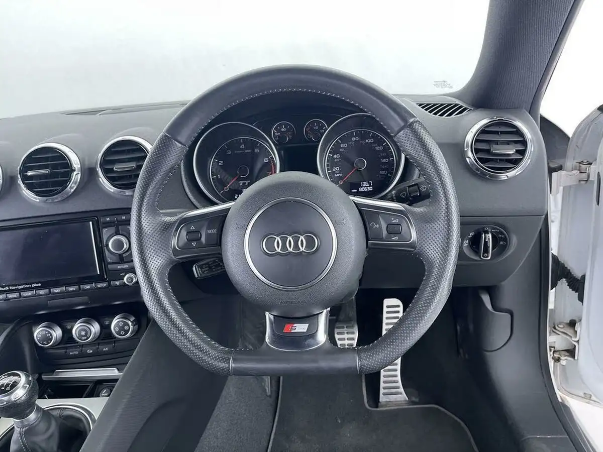 2014-audi-tt-coupe-20-tfsi-black-edition-big-58