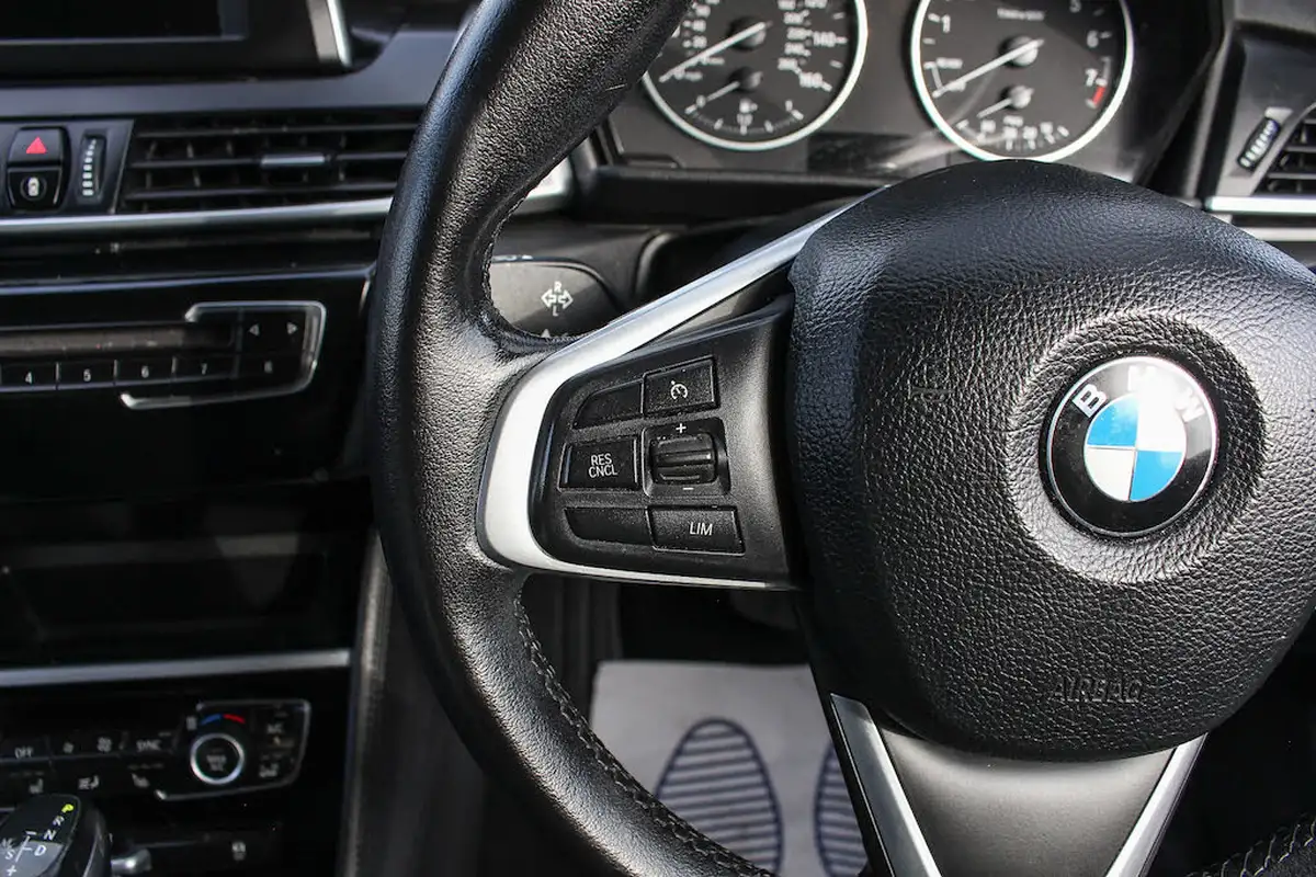 2016-bmw-2-series-15-218i-luxury-active-tourer-5d-auto-big-30