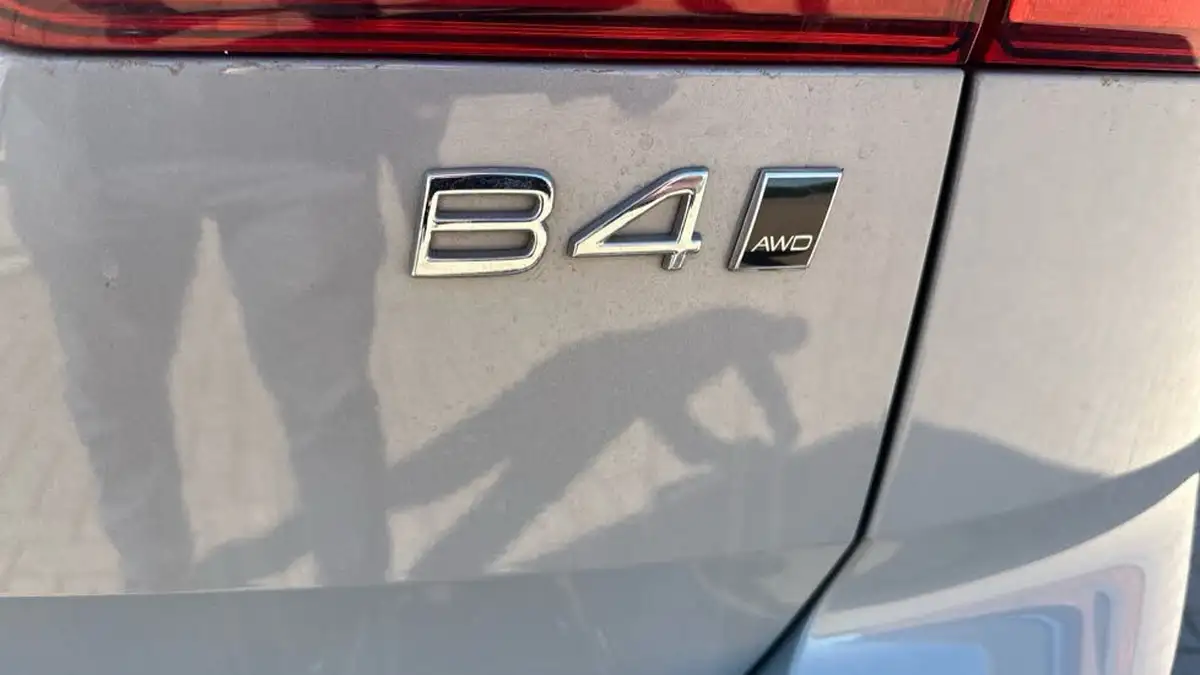 2023-volvo-xc60-20td-b4-plus-big-35