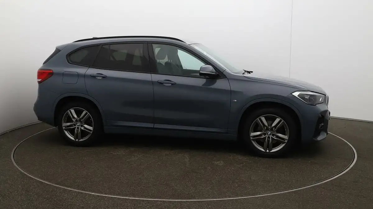 2021-bmw-x1-15-sdrive18i-m-sport-tech-pack-ii-dct-big-40