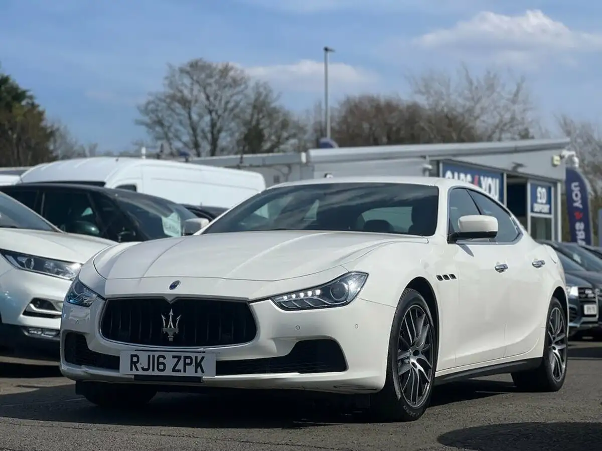 2016-maserati-ghibli-30td-big-2