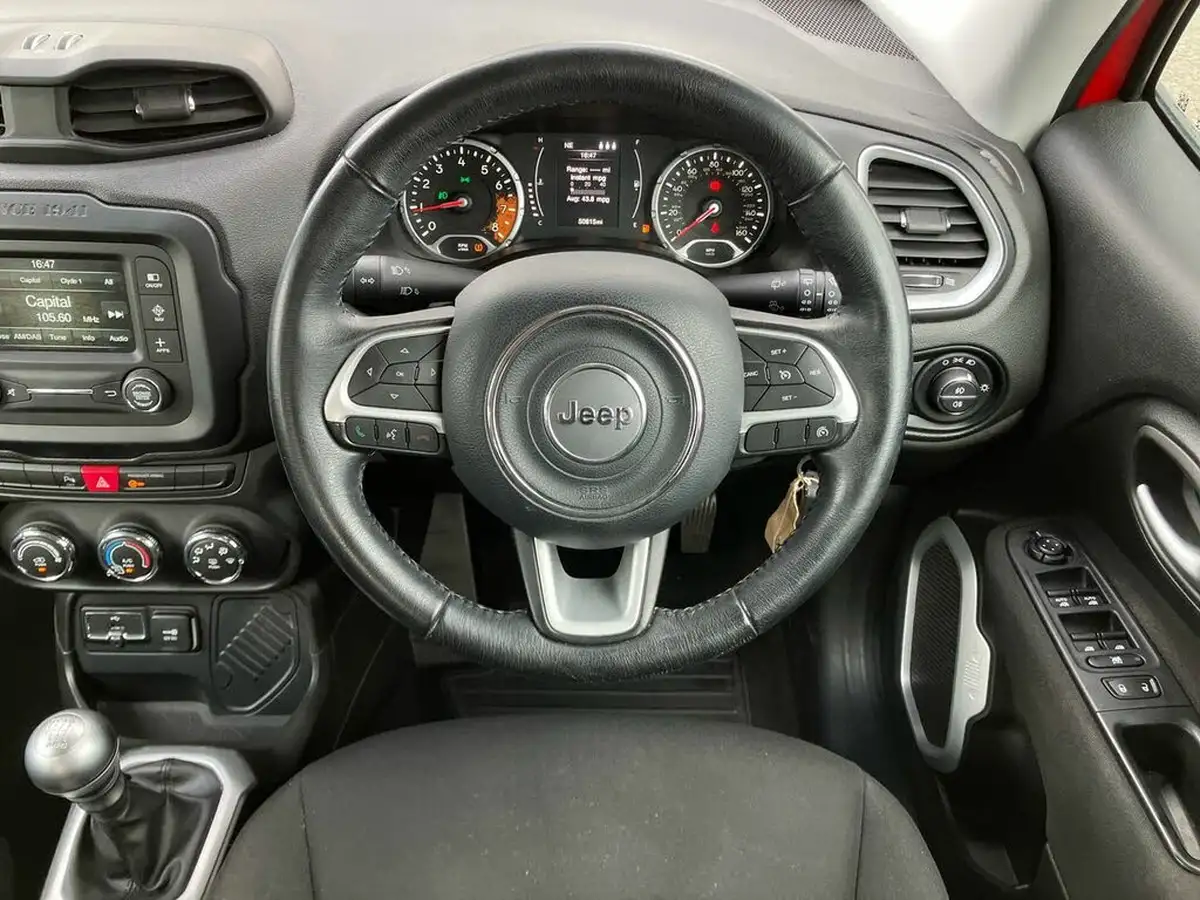 2016-jeep-renegade-14-multiair-ii-longitude-big-14