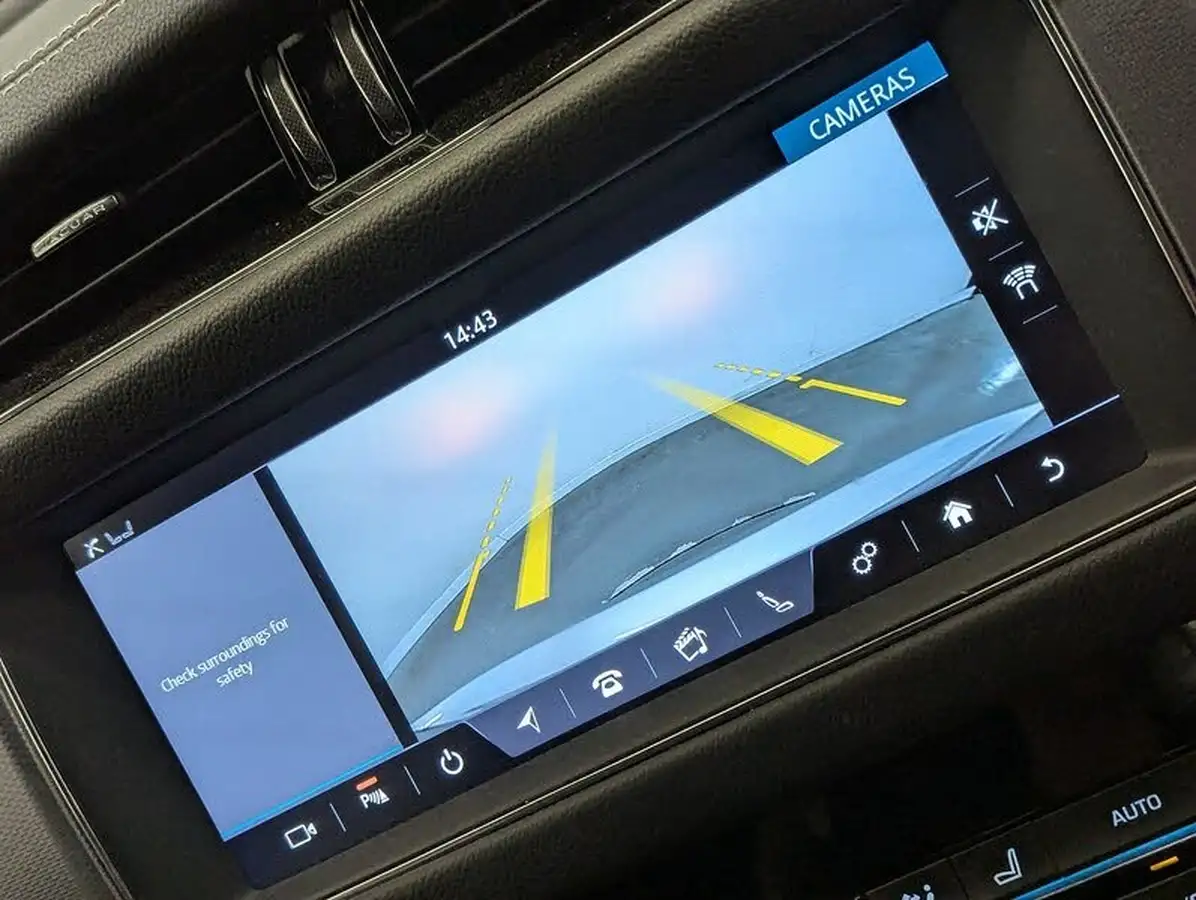 2019-jaguar-xf-20td-r-sport-180ps-ss-saloon-4d-auto-big-30
