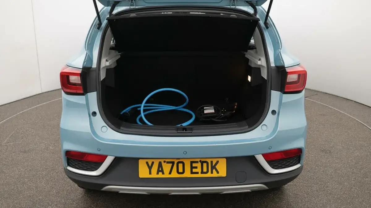 2021-mg-zs-suv-e-exclusive-ev-big-17
