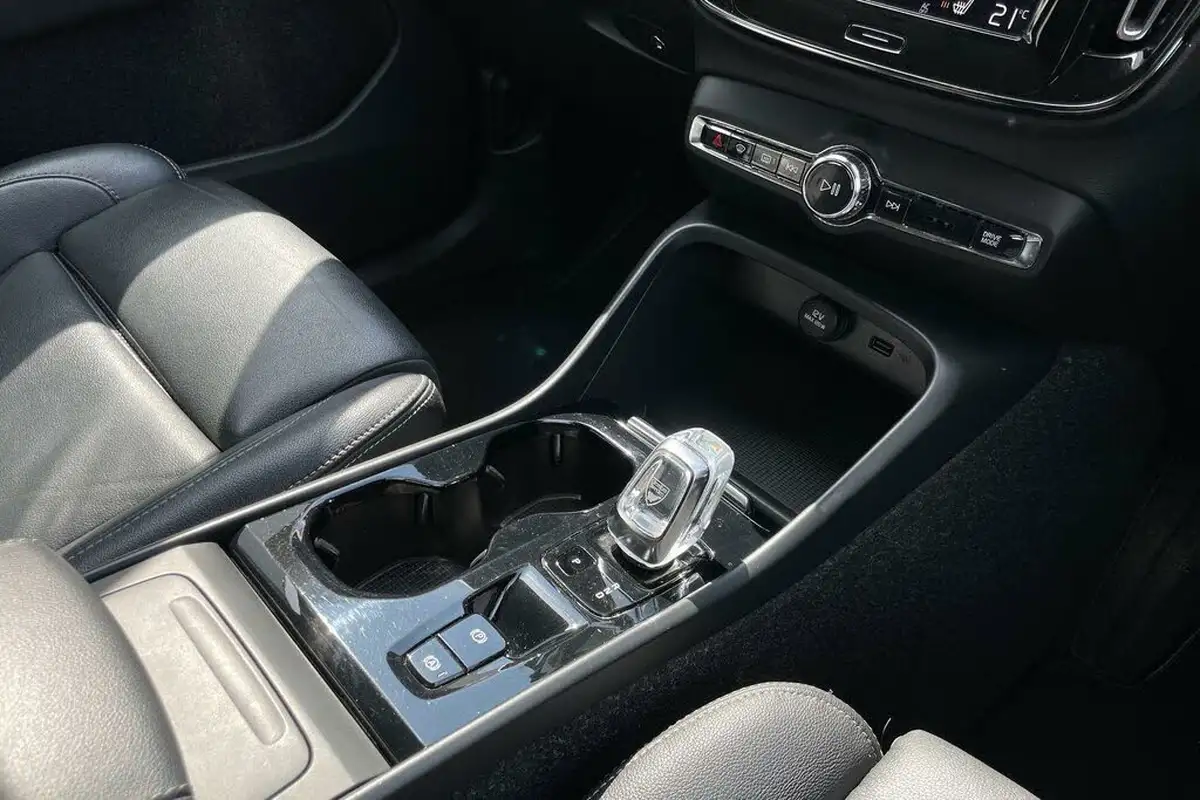2019-volvo-xc40-15-t3-inscription-pro-163bhp-geartronic-big-41