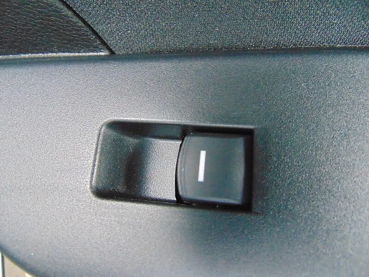 2020-honda-civic-16-i-dtec-sr-hatchback-5d-big-16