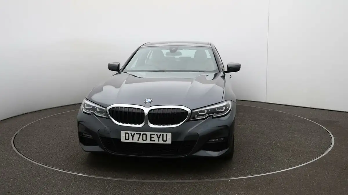 2020-bmw-3-series-20-330e-m-sport-saloon-4d-big-31