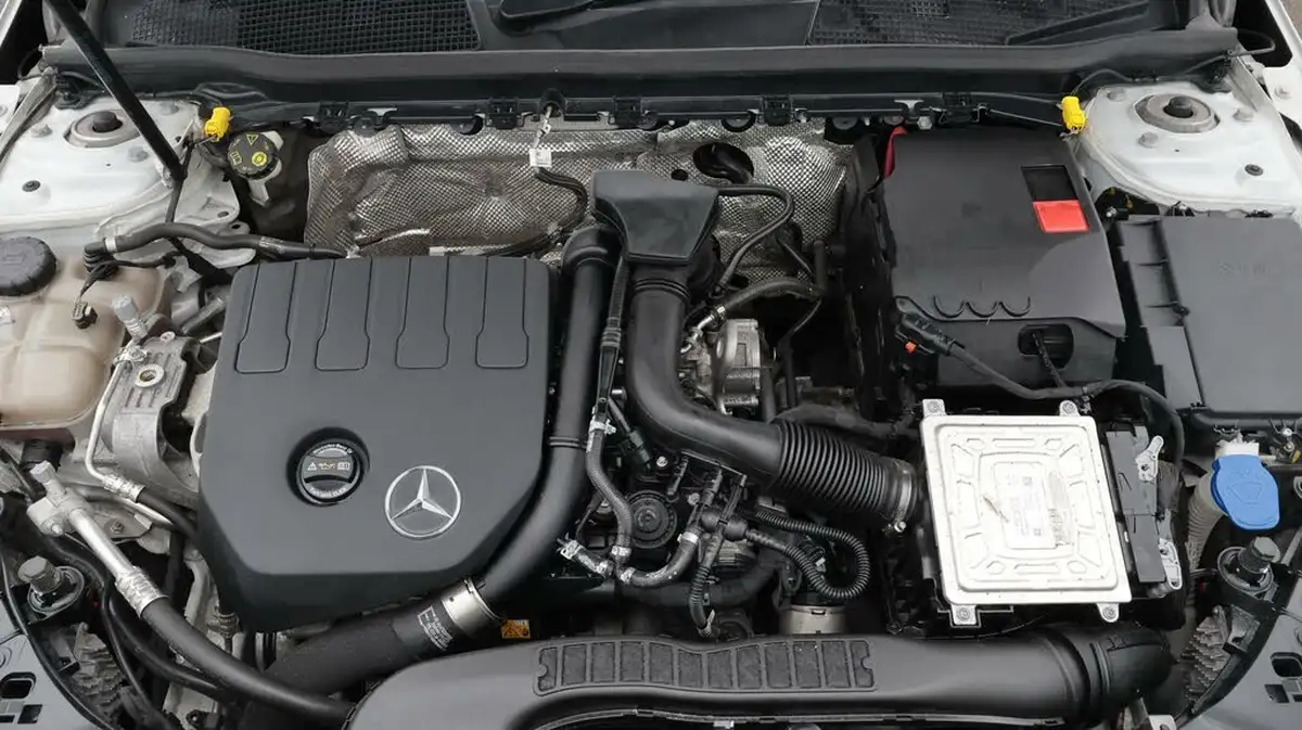 2021-mercedes-benz-cla-big-19
