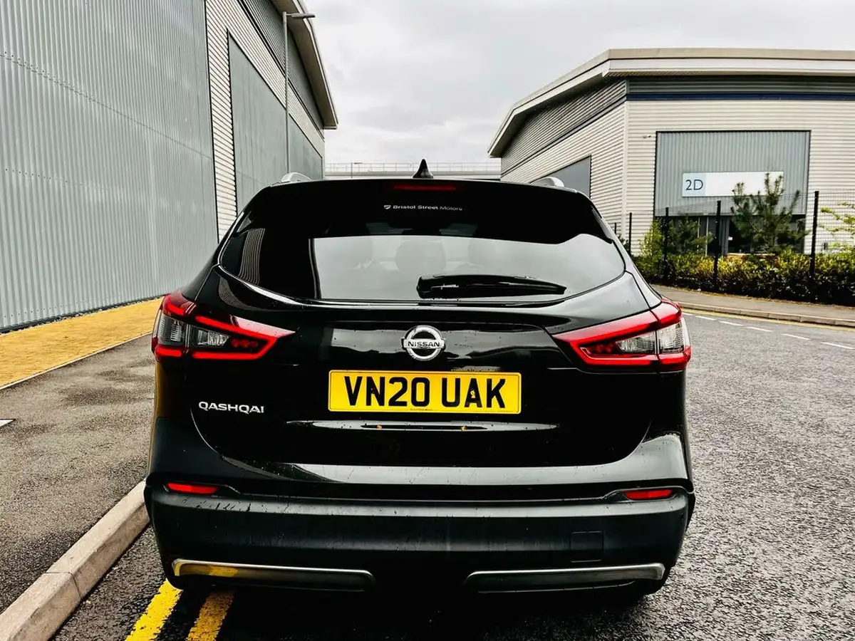 2020-nissan-qashqai-13-dig-t-tekna-160ps-dct-big-6