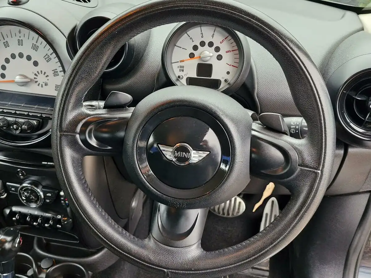2013-mini-countryman-20td-cooper-sd-auto-big-16