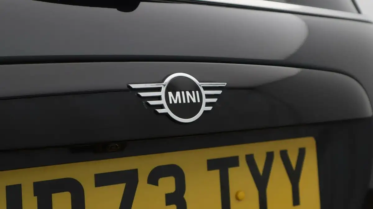 2023-mini-cooper-e-cooper-s-2-big-21