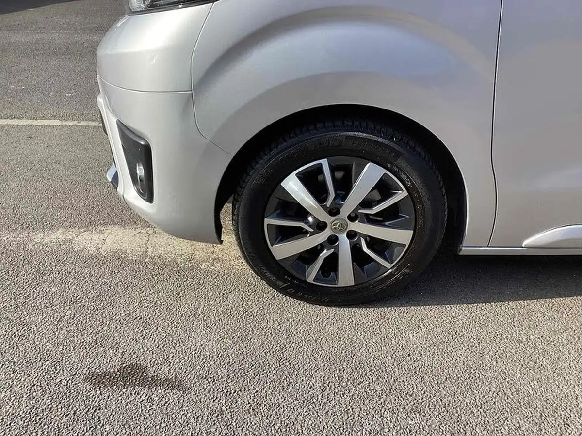 2019-toyota-proace-verso-20d-family-150ps-l1ss-big-22