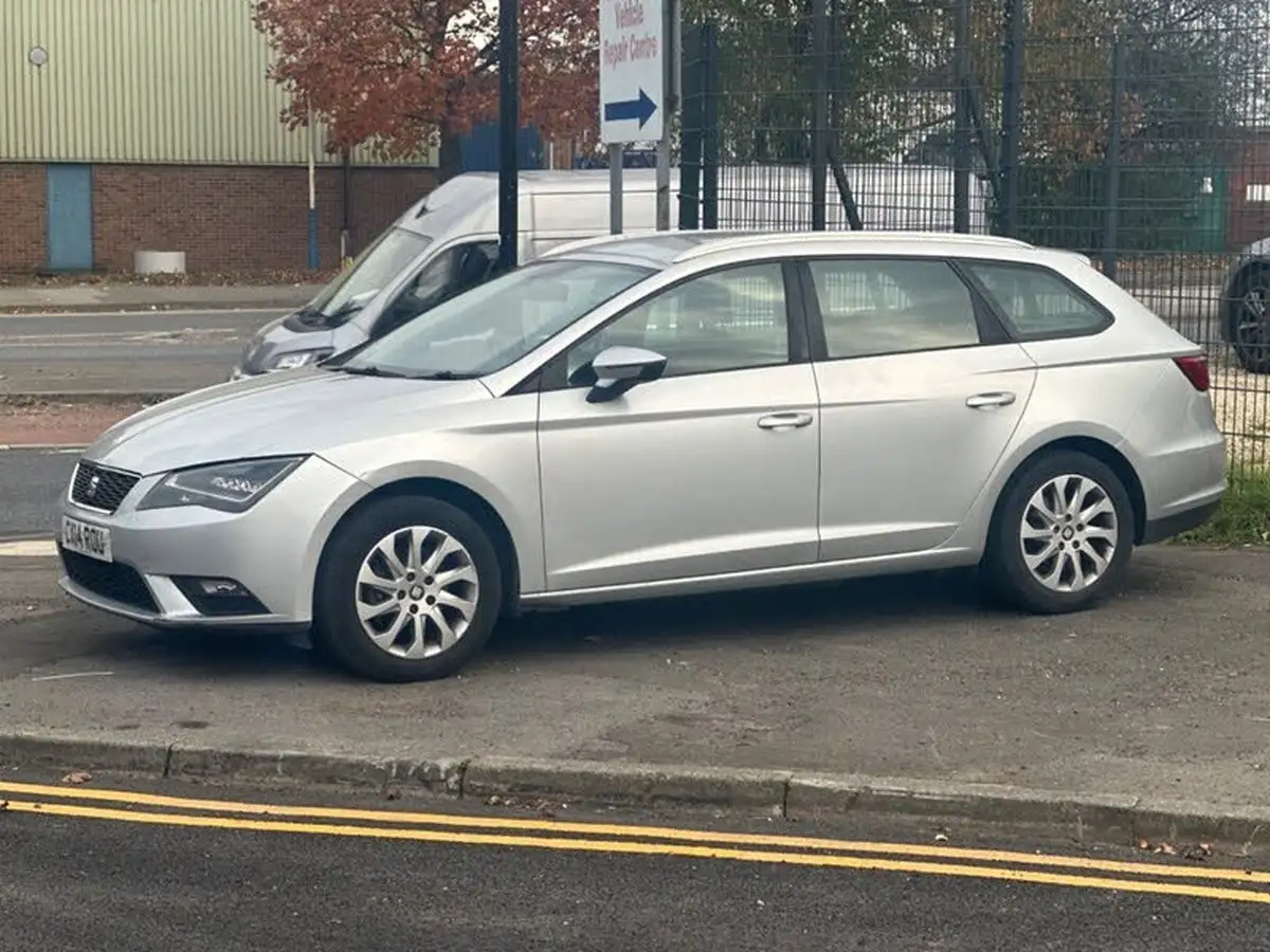 2014-seat-leon-16tdi-se-tech-pack-cr-105ps-ss-sports-tourer-5d-big-10