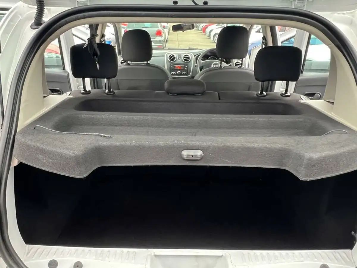 2015-dacia-sandero-stepway-09-ambiance-big-46