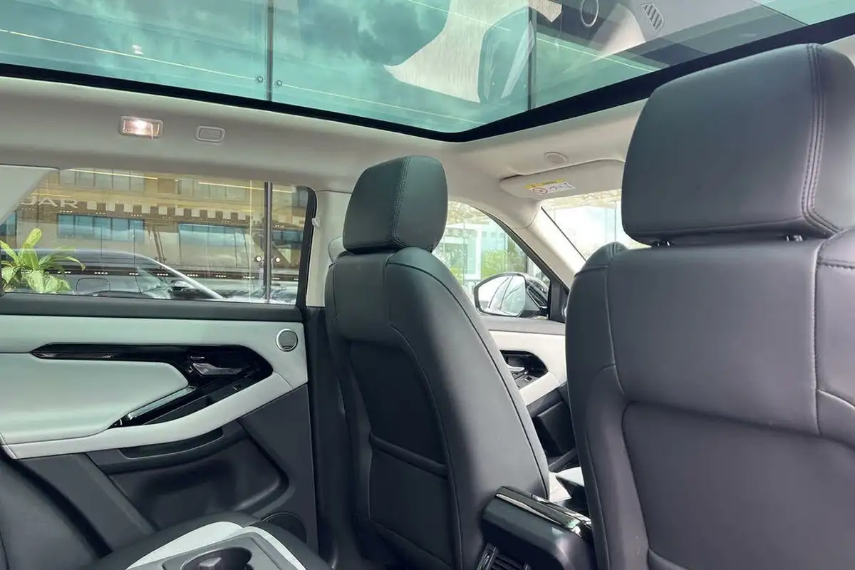 2024-land-rover-range-rover-evoque-15-p300e-dynamic-hse-big-31