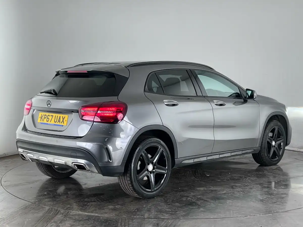 2017-mercedes-benz-gla-class-21d-gla-220d-amg-line-premium-plusss-big-5